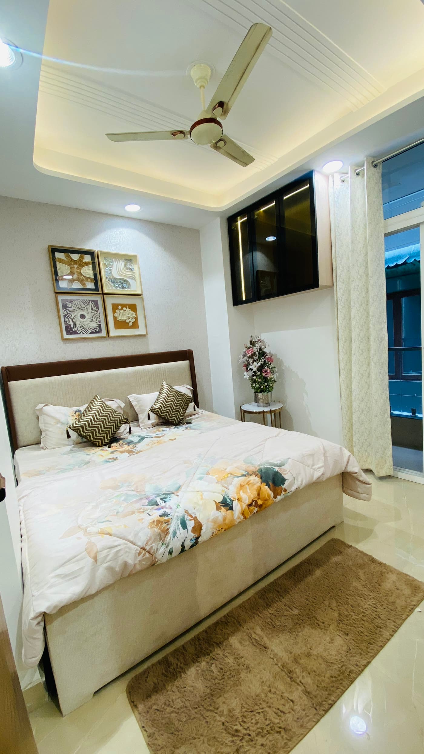 Bedroom with cove lighting